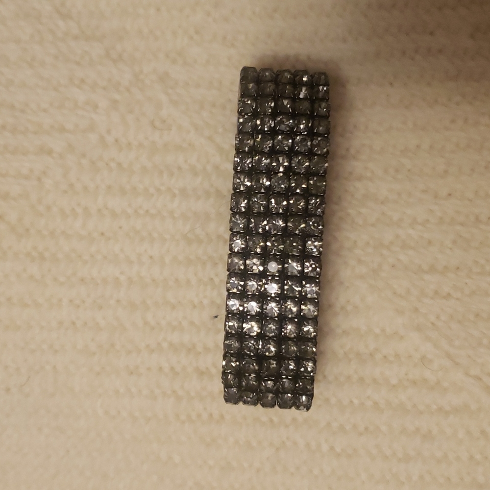 Gray Quartz Crystal bracelet